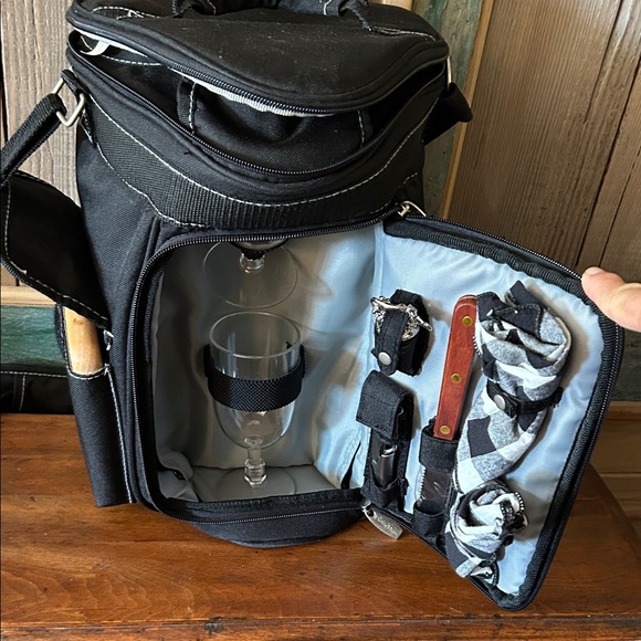 Picnic Time Meritage Cheese and Wine/Spirits Picnic Tote Insulated - Picture 1 of 3